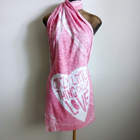 Crazy Little Thing Called Love Scarf Red Queen Lyrics - Picture 3 of 7